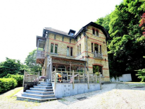  A beautiful Art Nouveau house with an enormous garden  Флобек